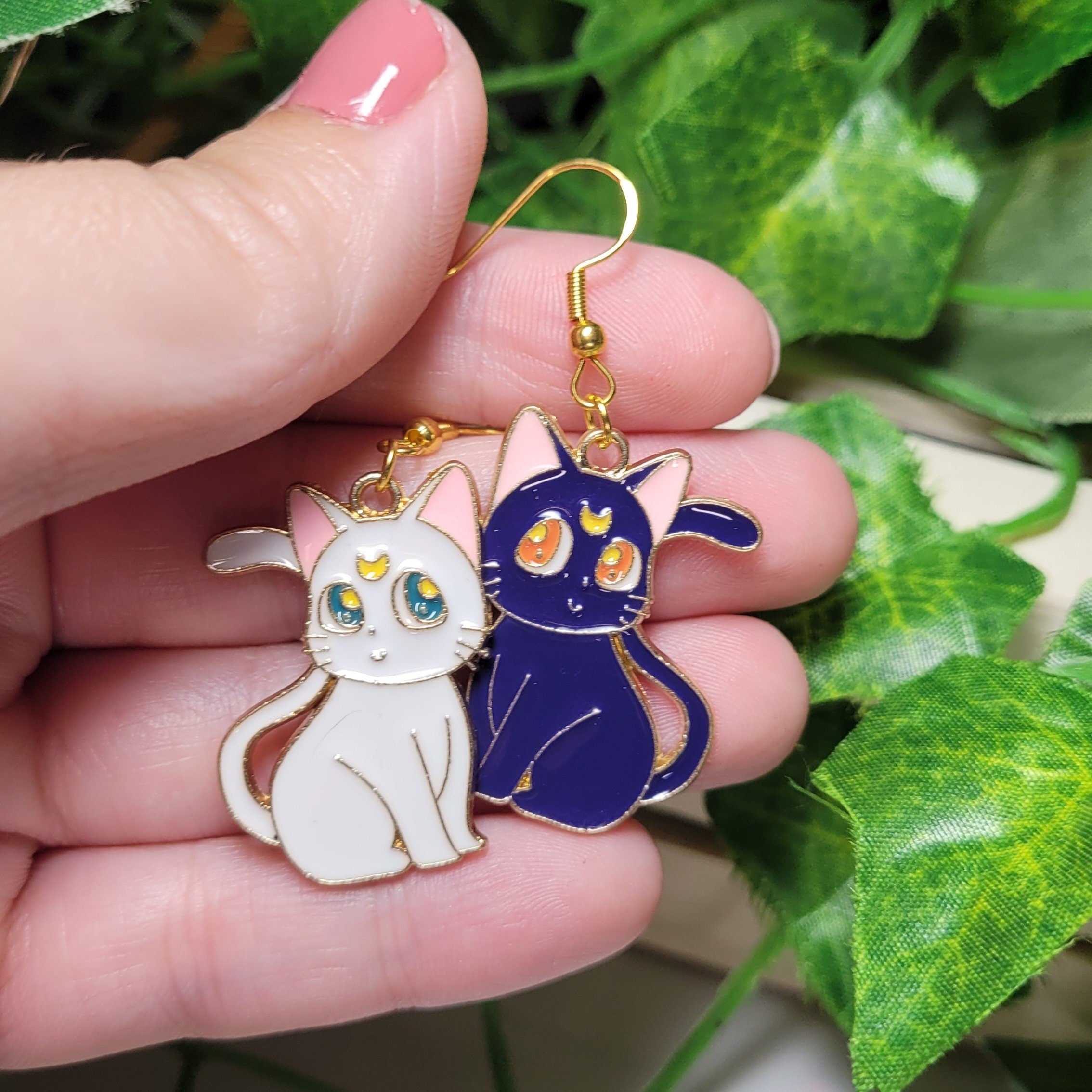 90's anime cat dangle earrings